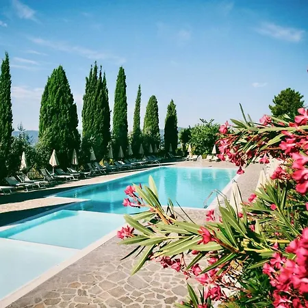 With Swimming Pool Surrounded By Greenery In San Donato Fronzano, With Air Conditioning And Breakfast Included Hotel *